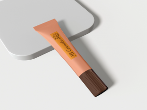 Brillant à lèvres orangé