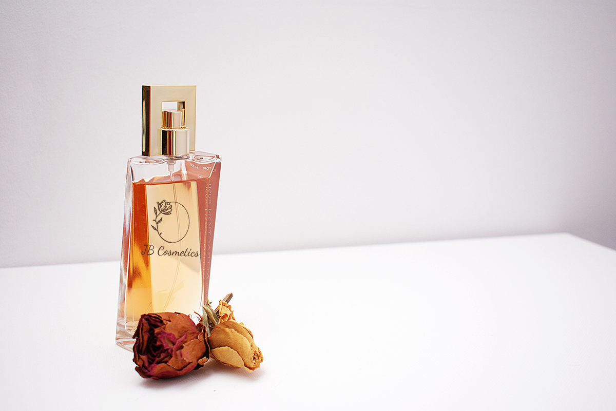 parfum à la rose JB Cosmetics